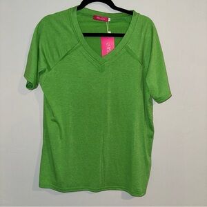 XL Boutique vneck Tee. Green. NWT